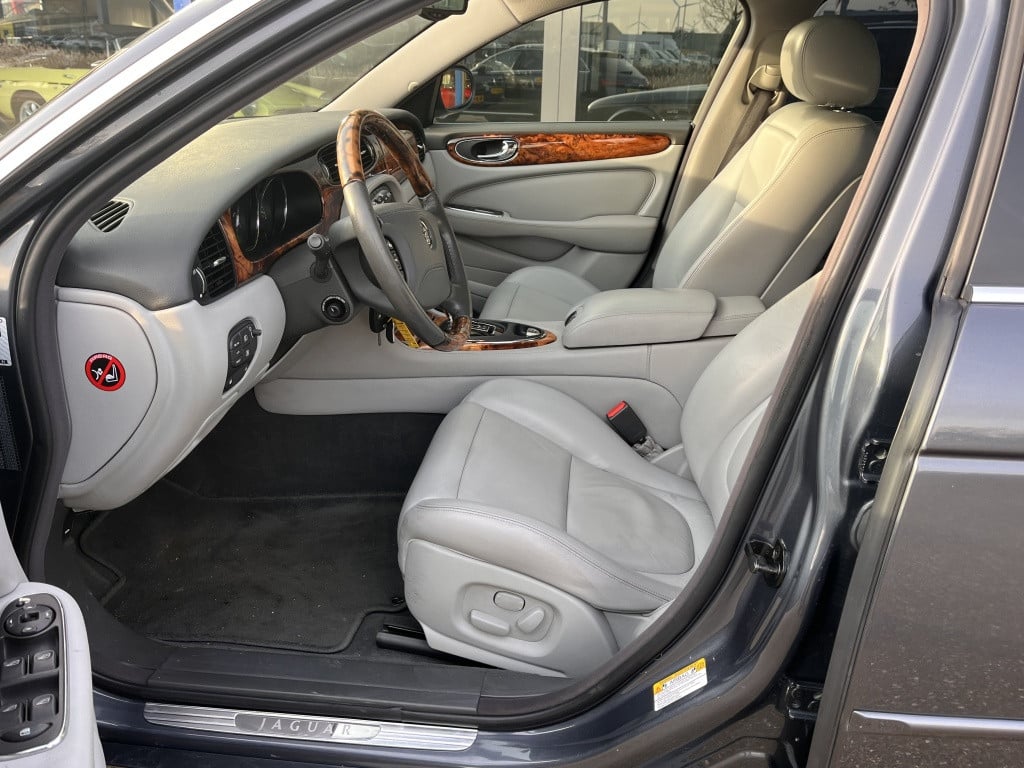 Jaguar Xj 3.0 v6 sport