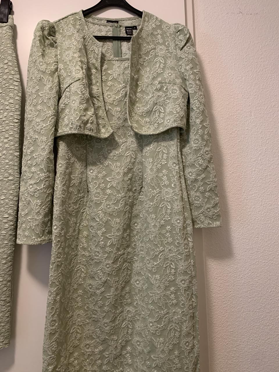 PRACHTIG RETRO SETJE, STIJL DE JAREN 1950, MT 38