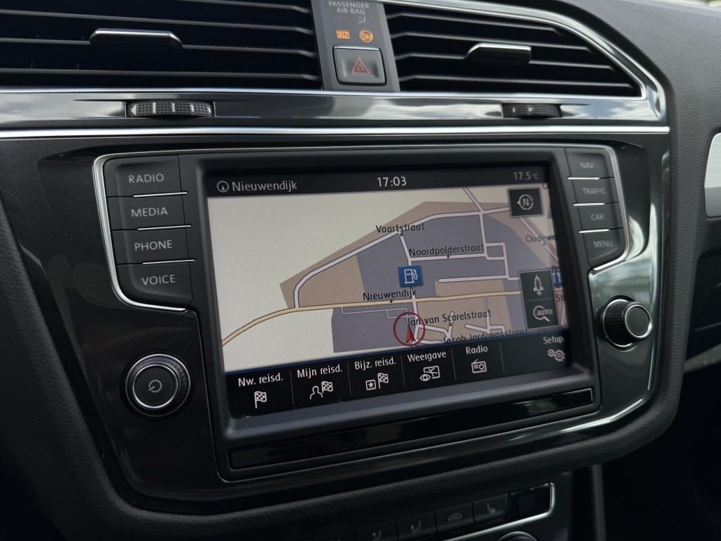 Volkswagen Tiguan 1.4 tsi act connected series - luxe uitvoering - leer - p