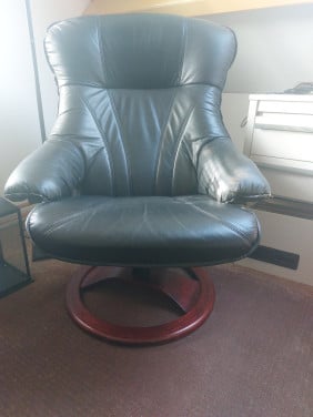 Zwart leren relax stoel