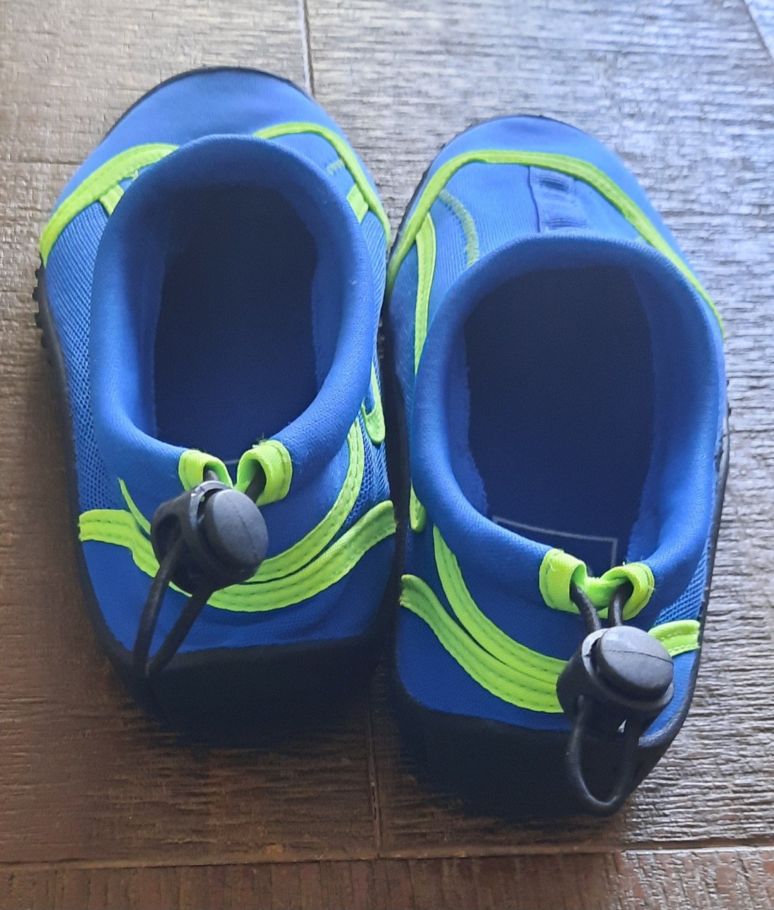 Waterschoenen maat 33