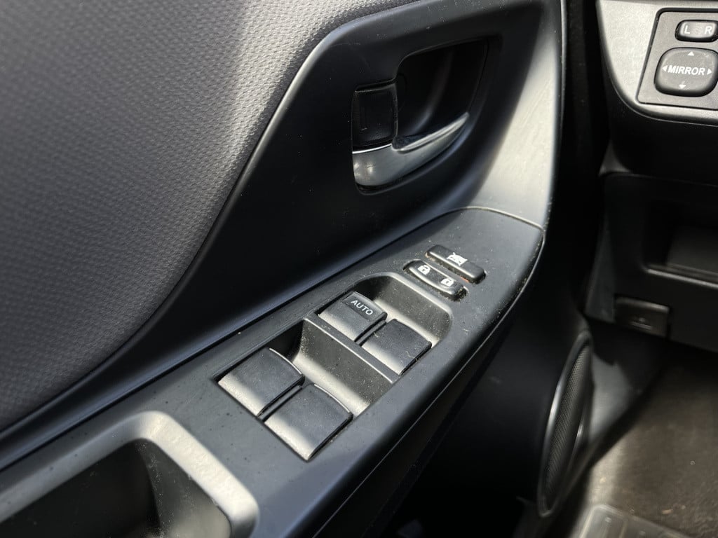 Toyota Yaris 1.5 hybrid dynamic | navi | camera |