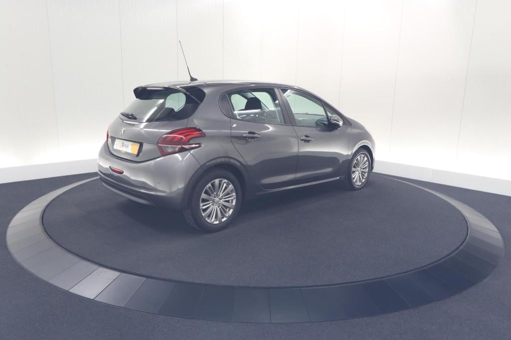 Peugeot 208 puretech 82 signature | apple carplay | parkeersensoren | navig