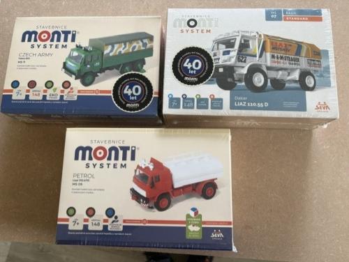 Monti System/ 3 bouwpakketten van vrachtwagens in 1/48 schaal