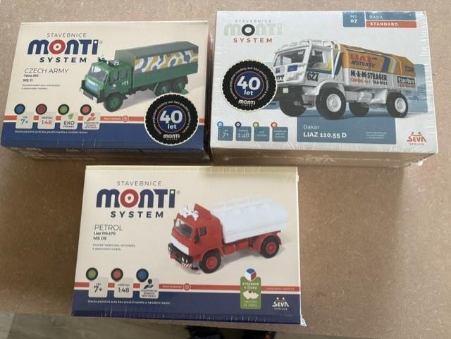Monti System/ 3 bouwpakketten van vrachtwagens in 1/48 schaal