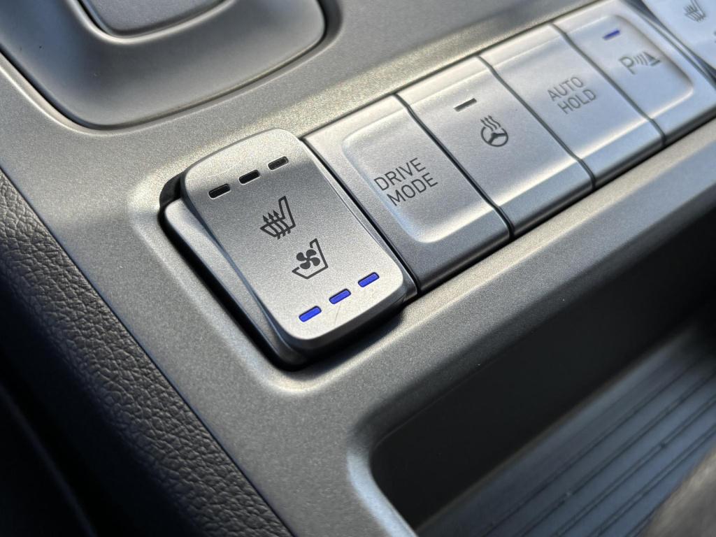 Hyundai Kona ev limited 64 kwh