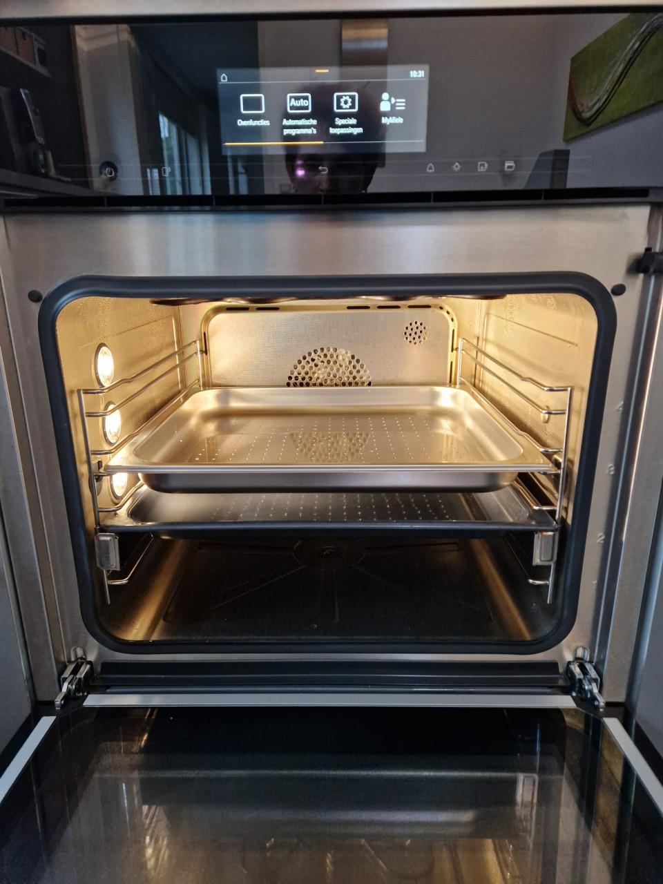 Stoom- Bakoven, inbouw, Miele 60 x 60 cm in zeer goede staat