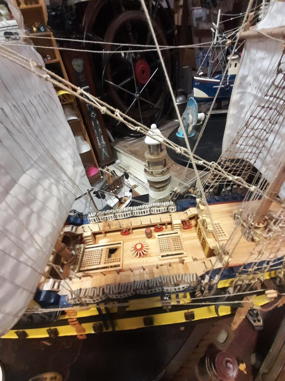 Scheepsmodel Serapis    engels linieschip