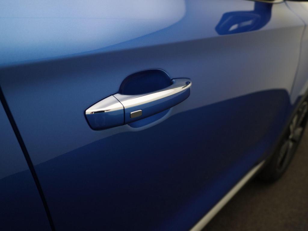 MG Zs Ev mg luxury 45 kwh | panoramadak | leder | camera | carplay / androi