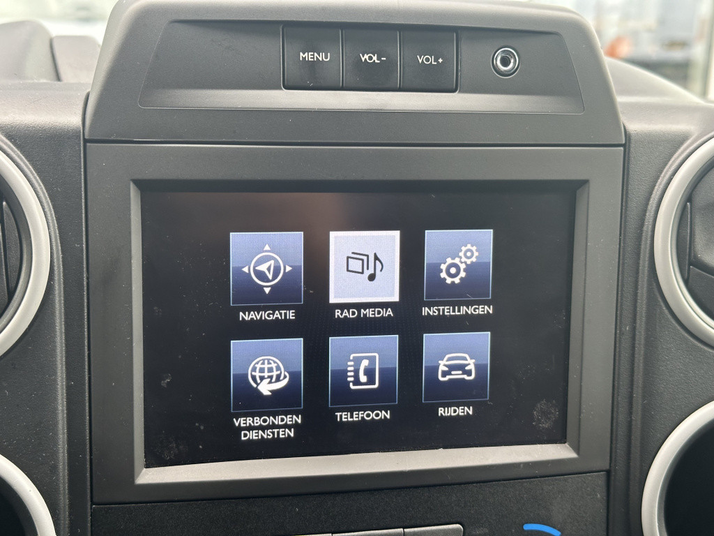 Peugeot Partner 122 1.6 bluehdi 75 l1 pro | navi | carplay | cruisec. .