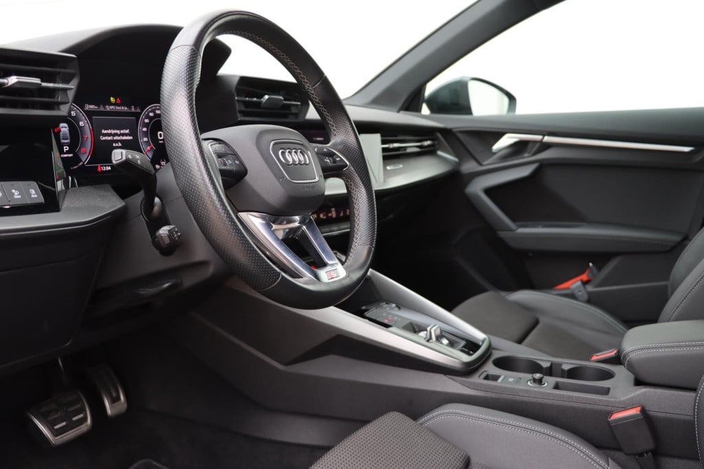 Audi A3 limousine 35 tfsi edition one s-tronic