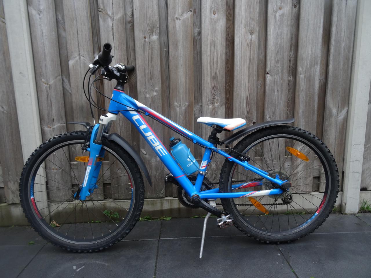 Cube 24ā³ kinder/jeugd mountainbike ā 21 versnellingen