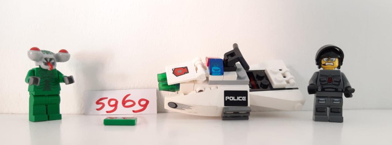 LEGO Space Police 5969: De ontsnapping van Squidman