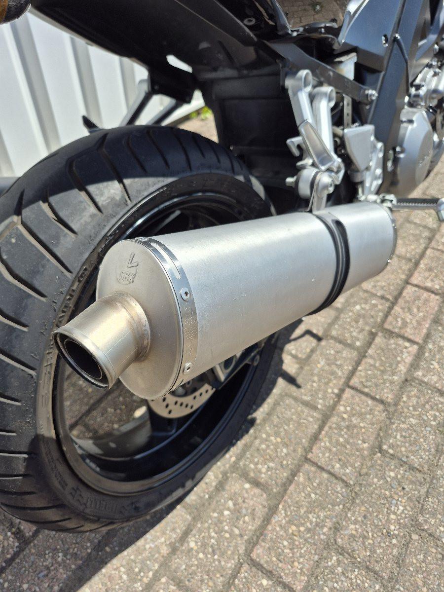 Suzuki SV1000N uit 2006, dikke naked bike