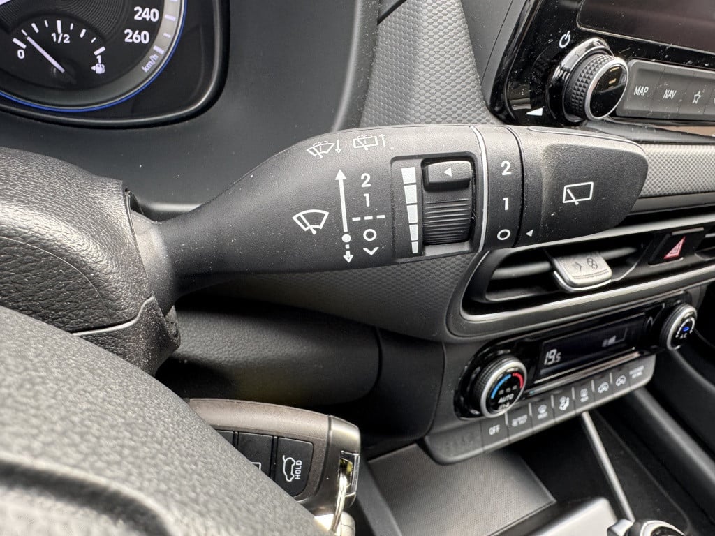 Hyundai Kona 1.6 gdi hev comfort smart | navigatie | adap.cruise control | 