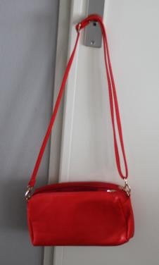 Rood  schouder tasje