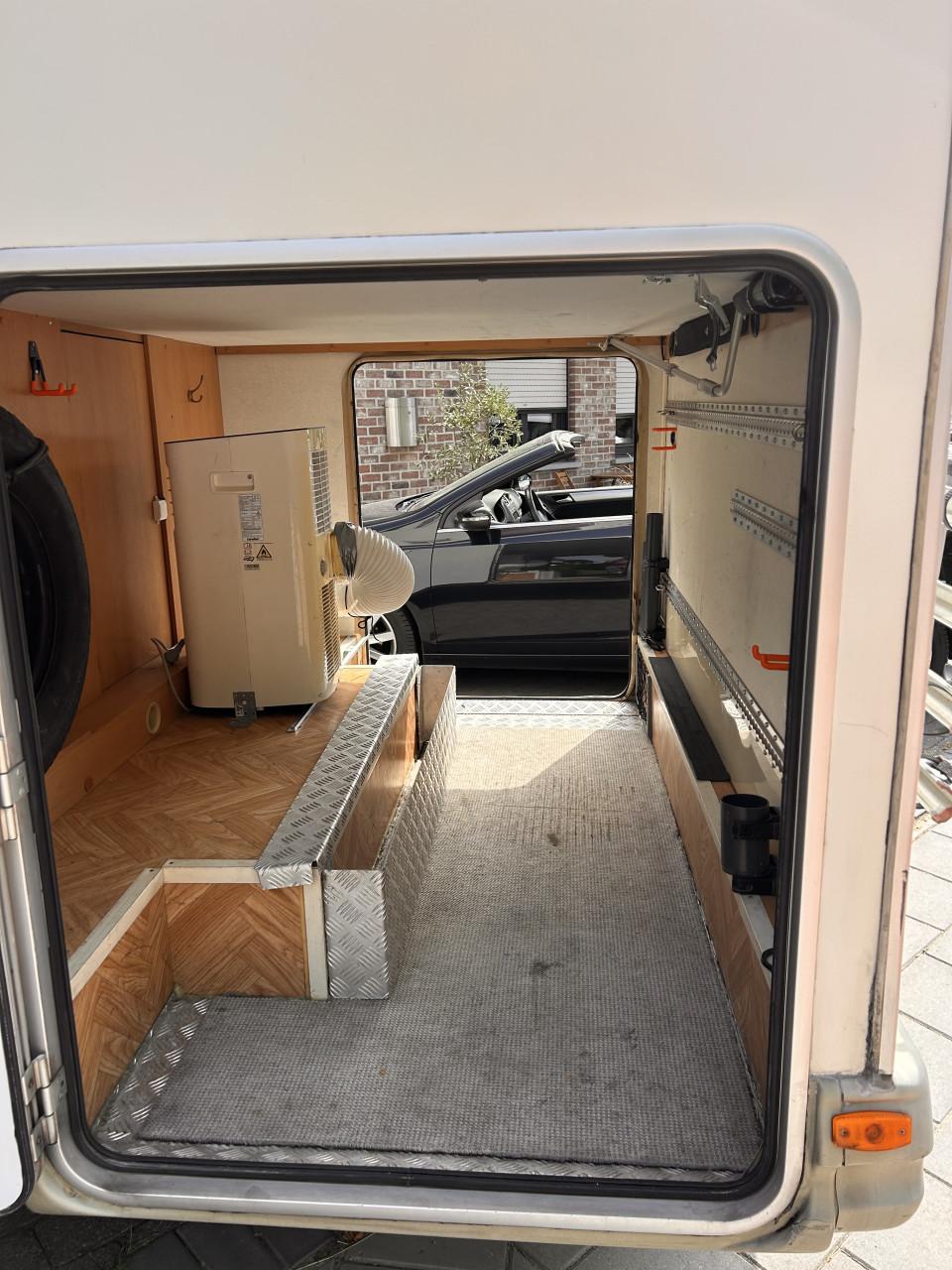 Mercedes sprinter camper alkoof 6 pers.