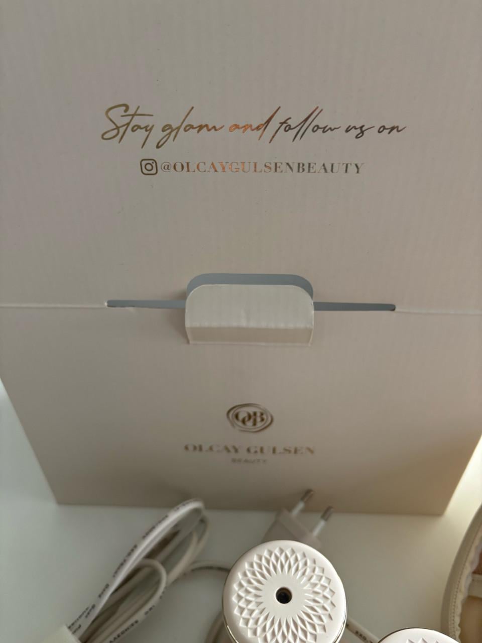 Olcay Gulsen hot hair roller set