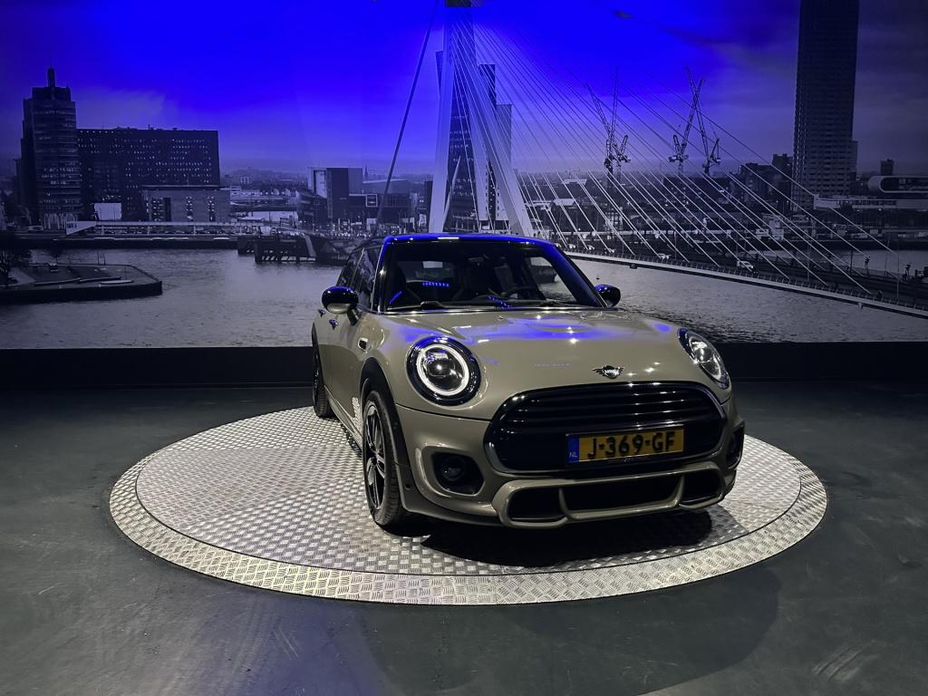 Mini 5-deurs 1.5 cooper 60 years edition *jcw-pakket*led*pano*winterpakket*