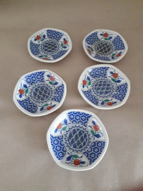5 bonbon of theezakjes schoteltjes