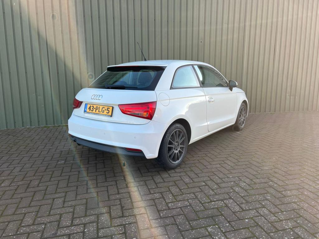 Audi A1 1.2 tfsi attraction pro line business