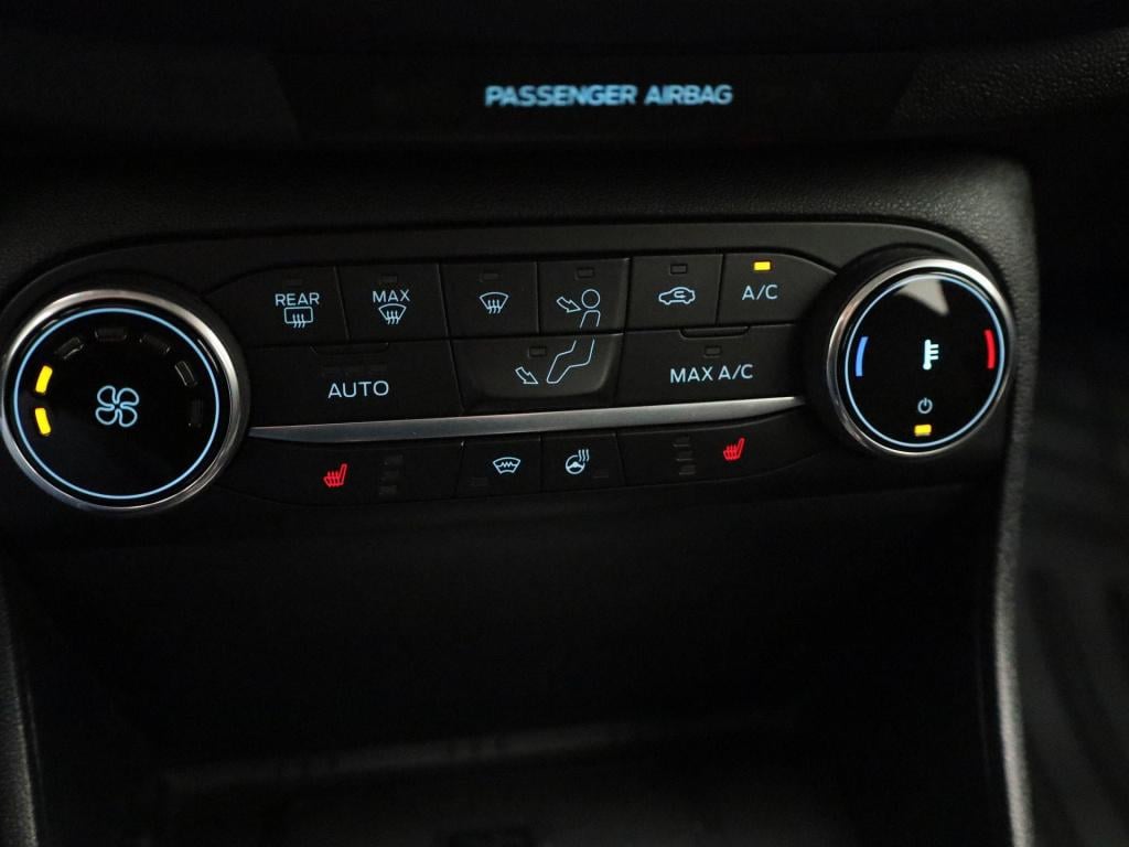 Ford Fiesta 1.0 ecoboost titanium x | lmv | parkeer sensoren | led | naviga