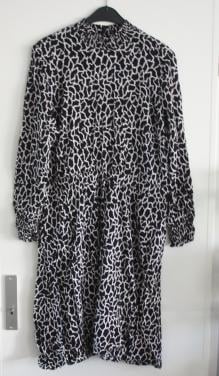 Zwart witte jurk maat xl