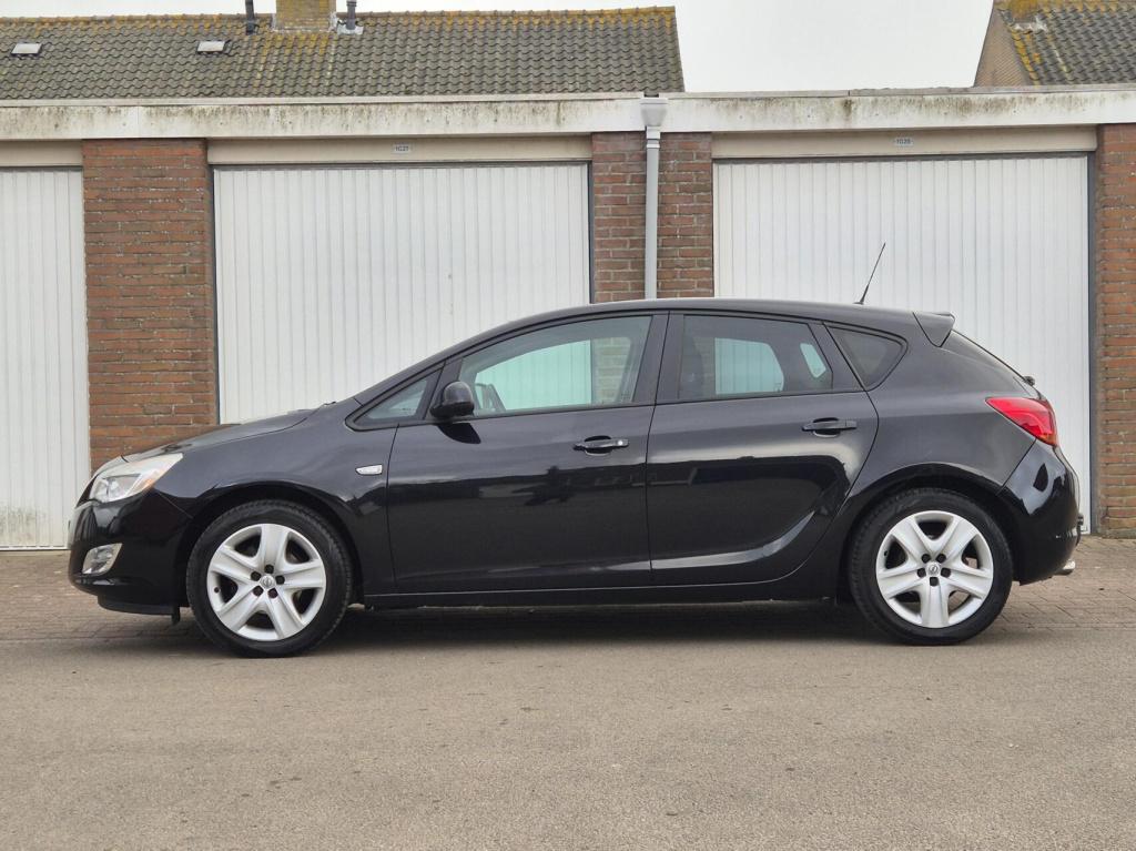 Opel Astra 1.4 turbo cosmo / origineel nl