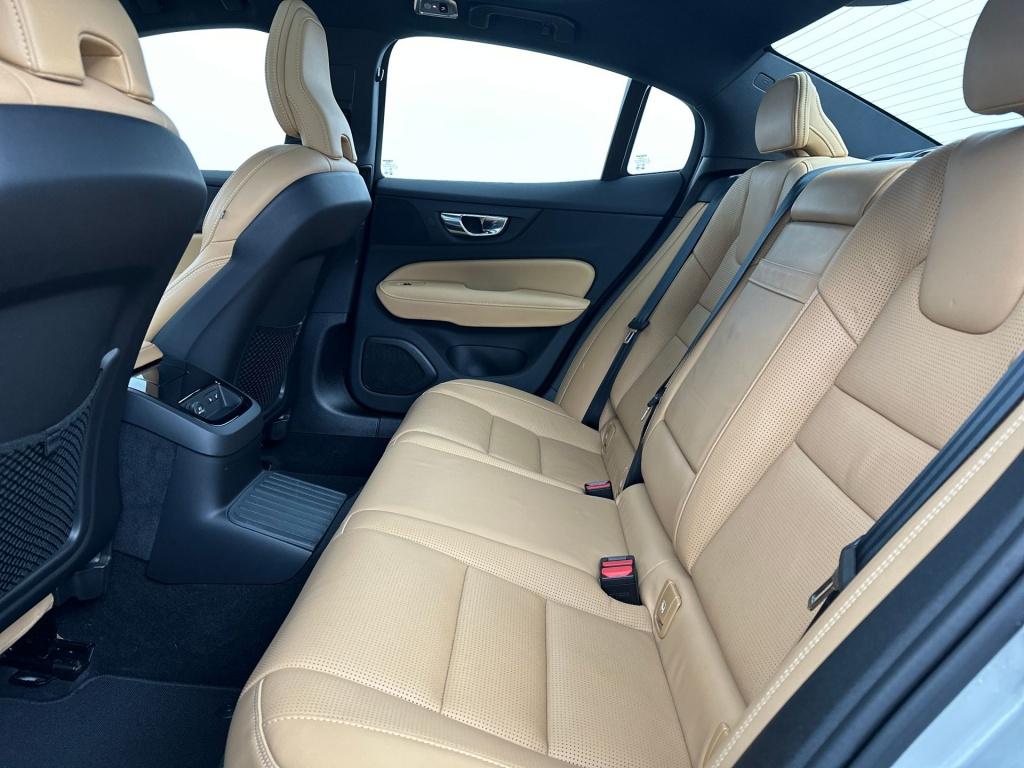 Volvo S60 t6 340pk recharge inscription| full options ! trekhaak