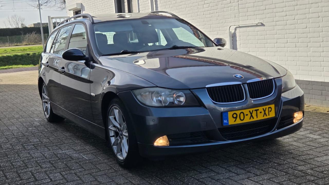 320i High Executive | 183.556 | Climat Control  Panoramadak | Stoelverwarm