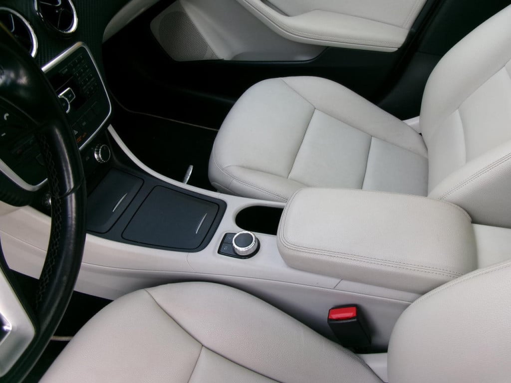 Mercedes-Benz Gla-klasse 200 automaat, cruise.contr., pano, leer, trekhaak