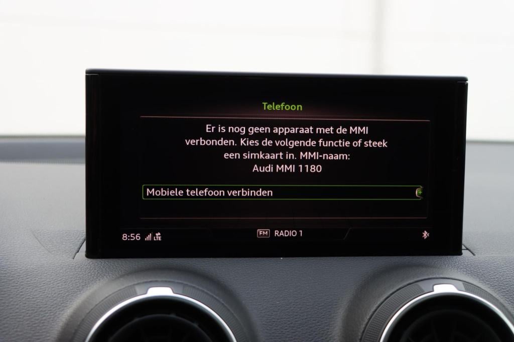 Audi Q2 35 tfsi s edition 150pk s-tronic | panoramadak