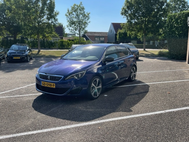 Peugeot 308 gt 1.6 turbo-205pk navigatie | full-led | alcantara | trekhaak 