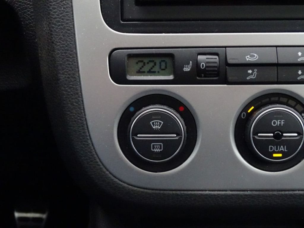 Volkswagen Eos 2.0-16v fsi 150pk | stoelverwarming | leder | navi