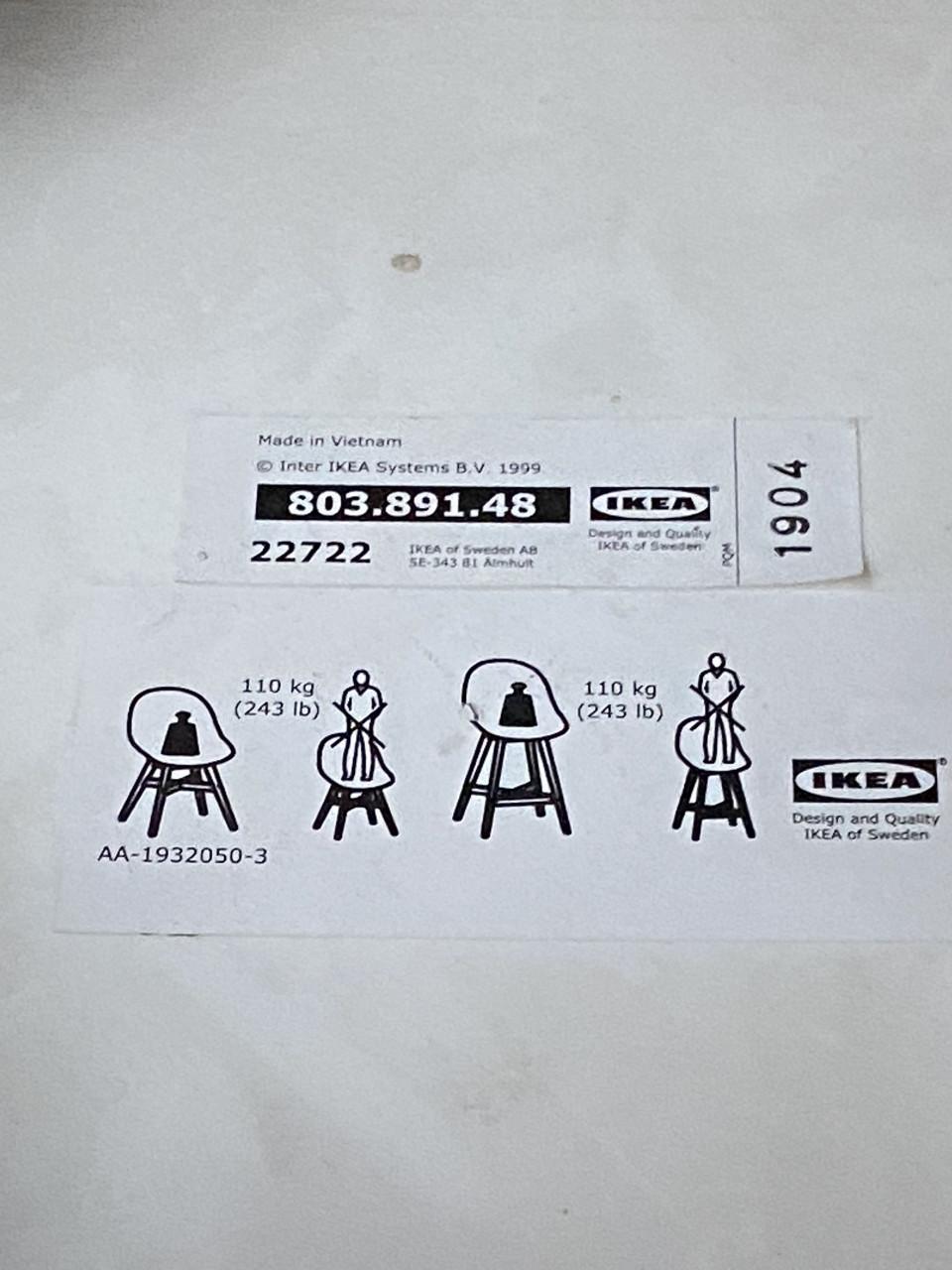 2 x witte ikeastoel : Fanbijn.