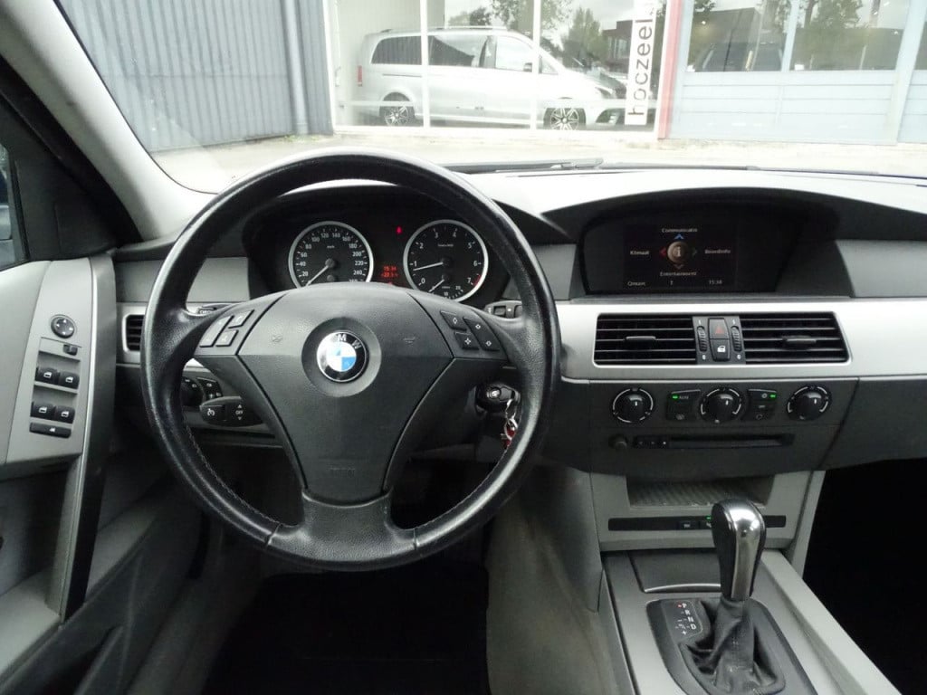 BMW 5 Serie 520i executive automaat 6 cilinder | youngtimer