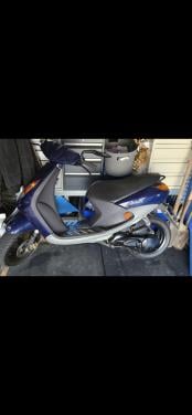 Vivacity snor scooter nieuwe uitlaat en band