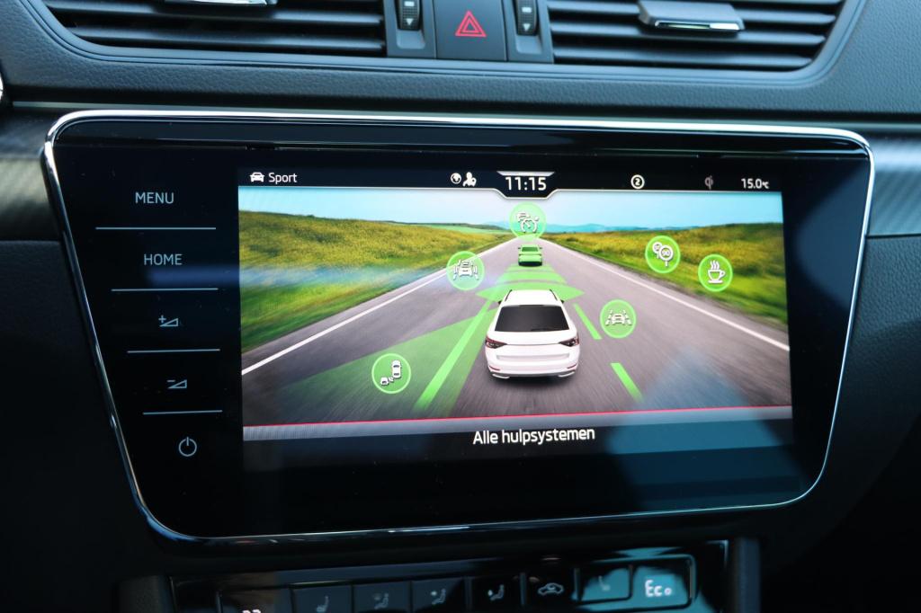 Skoda Superb combi 1.4 tsi iv sportline 218pk dsg6