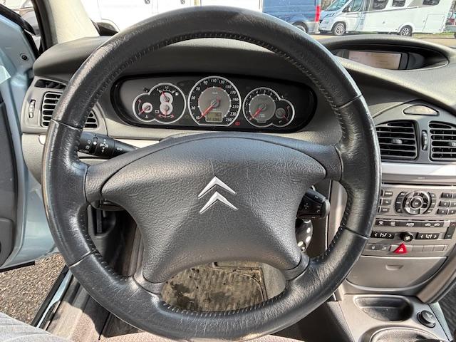 Citroen C5 berline 1.8-16v cool tech | airco | trekhaak | parkeerhulp voor 