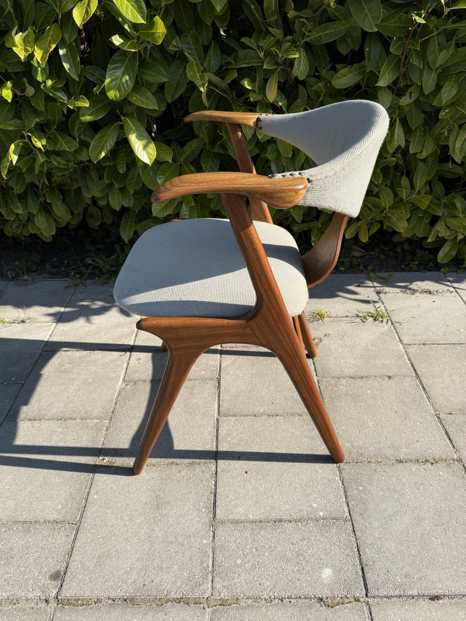 Vintage stoel. Webe by Louis van Teeffelen cow horn chair