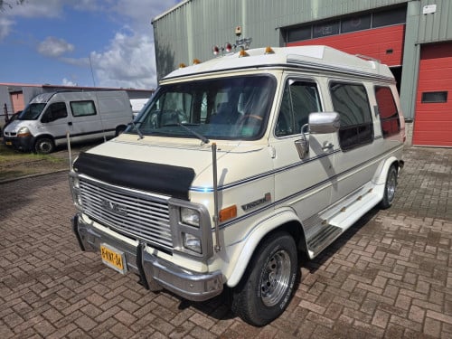 Gmc 2500 vandura bus / camper  V8 automaat  lpg