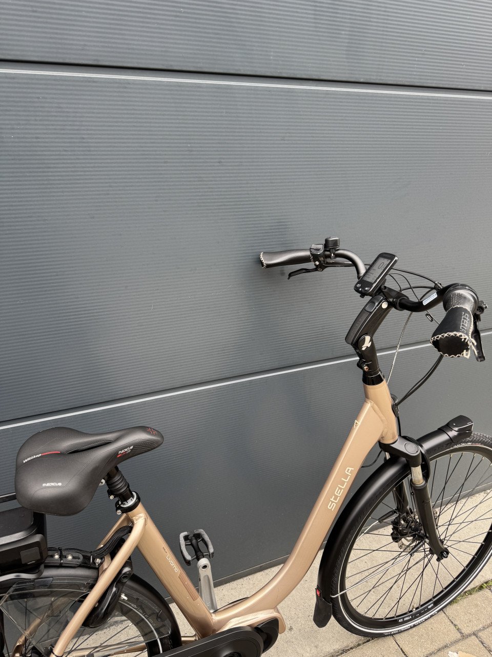Stella Livorno middenmotor elektrische fiets 400WH