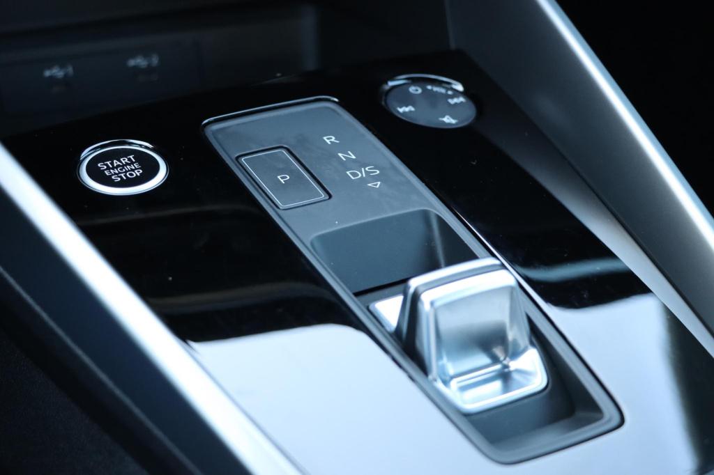 Audi A3 sportback 40 tfsi e edition 204pk s tronic