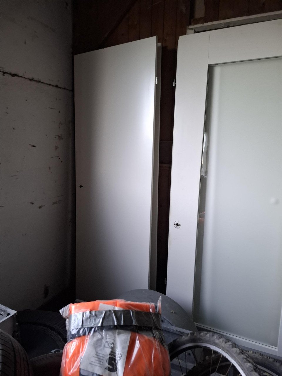 Binnen opdekdeuren  93 x 230 en 70 x 230