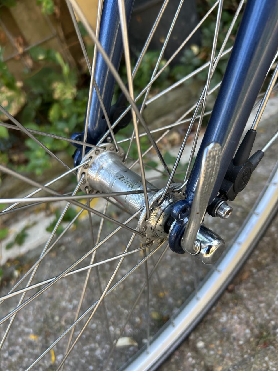 Herenfiets Giant Tourer Lite sportfiets. Geheel nagezien en OK. (En Mooi)