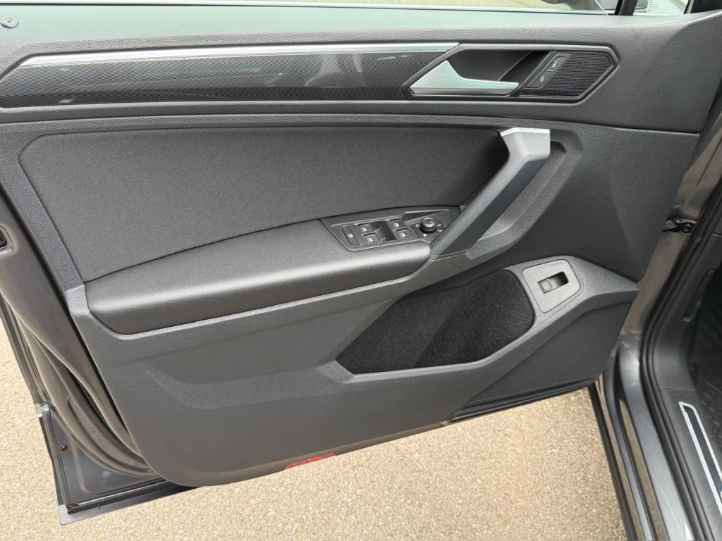 Volkswagen Tiguan 1.5 tsi act 150pk dsg highline | camera | virtual | trekh