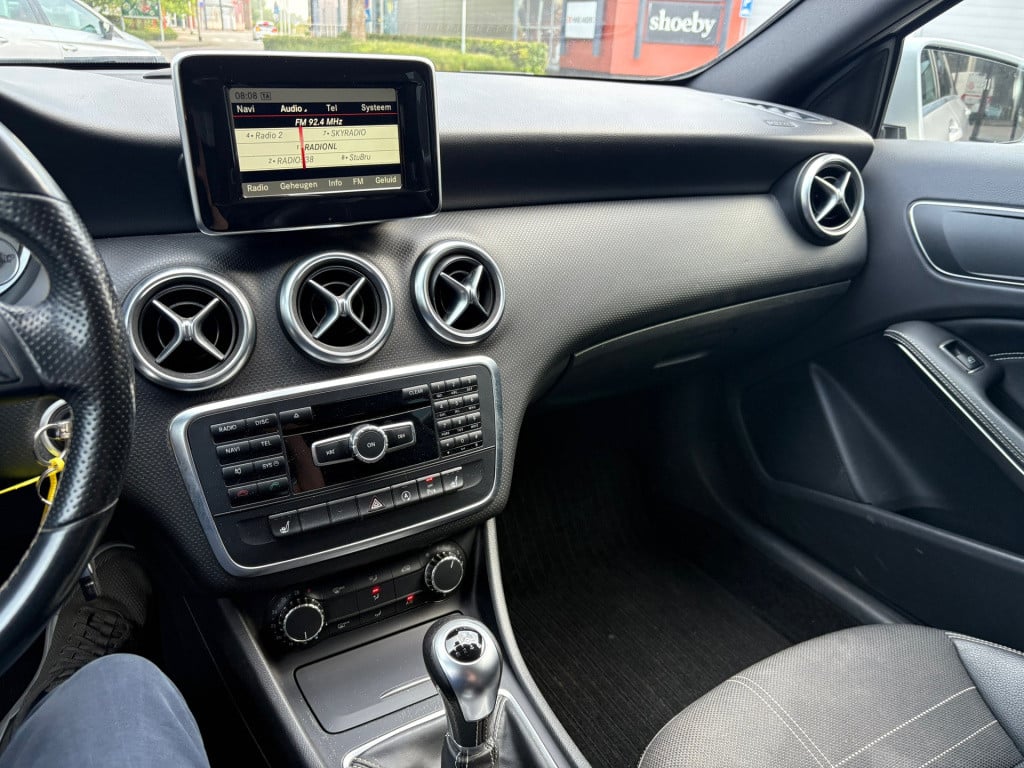 Mercedes-Benz A-Klasse 180 ambition