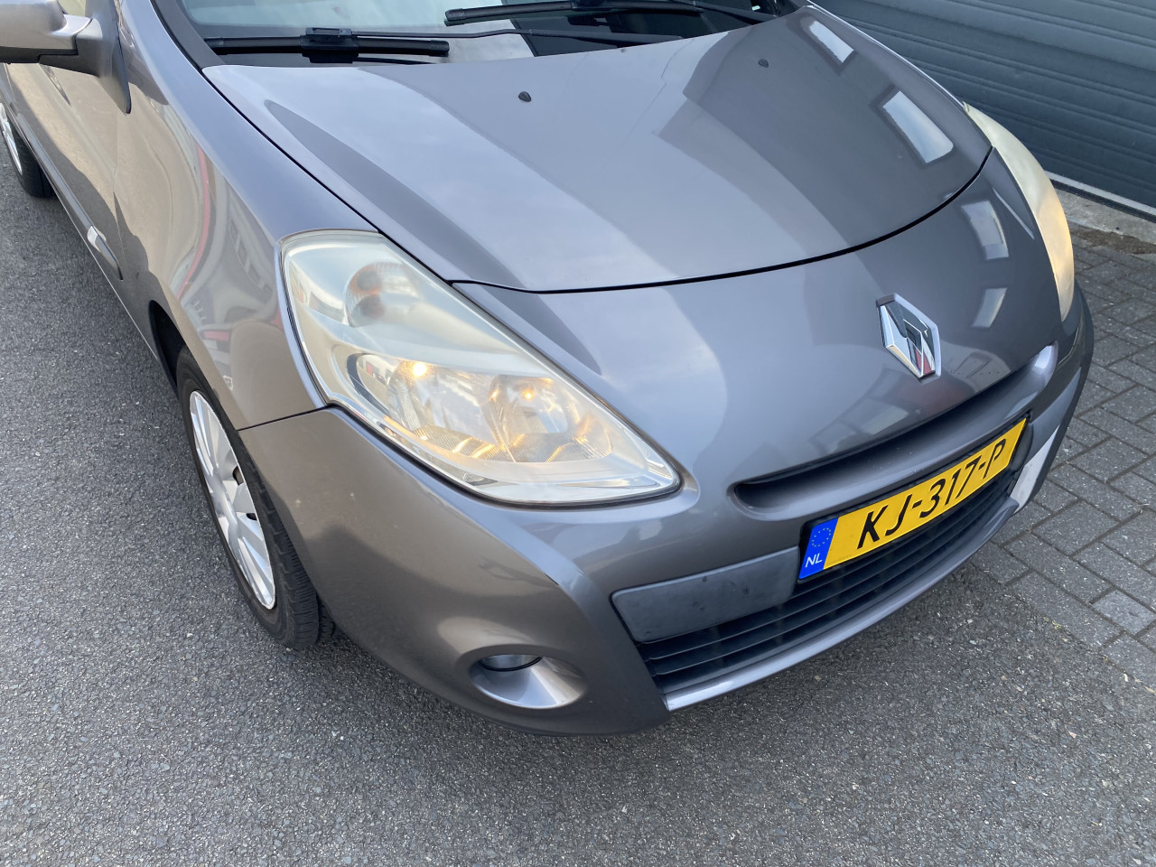Leuke Renault Clio (2011-175000km) voor leuk prijsje!