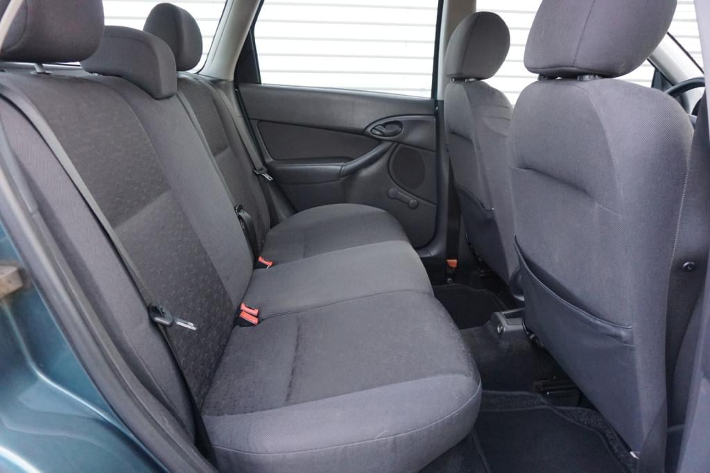 Ford Focus wagon 1.6-16v cool edition airco / elektr. ramen / trekhaak / lm