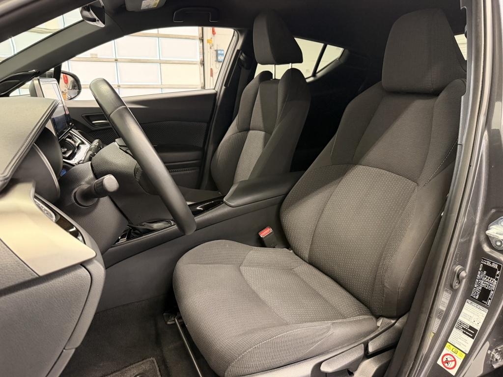 Toyota C-hr 1.8 hybrid style